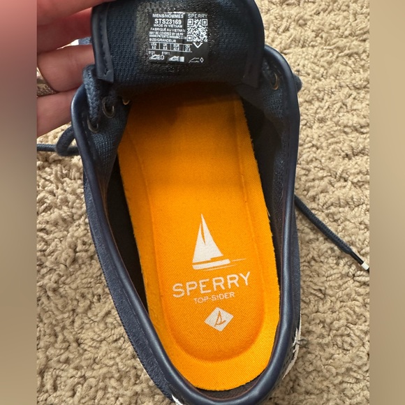 Sperry Men's Dark Blue Boat Shoes ๐ - Picture 7 of 8